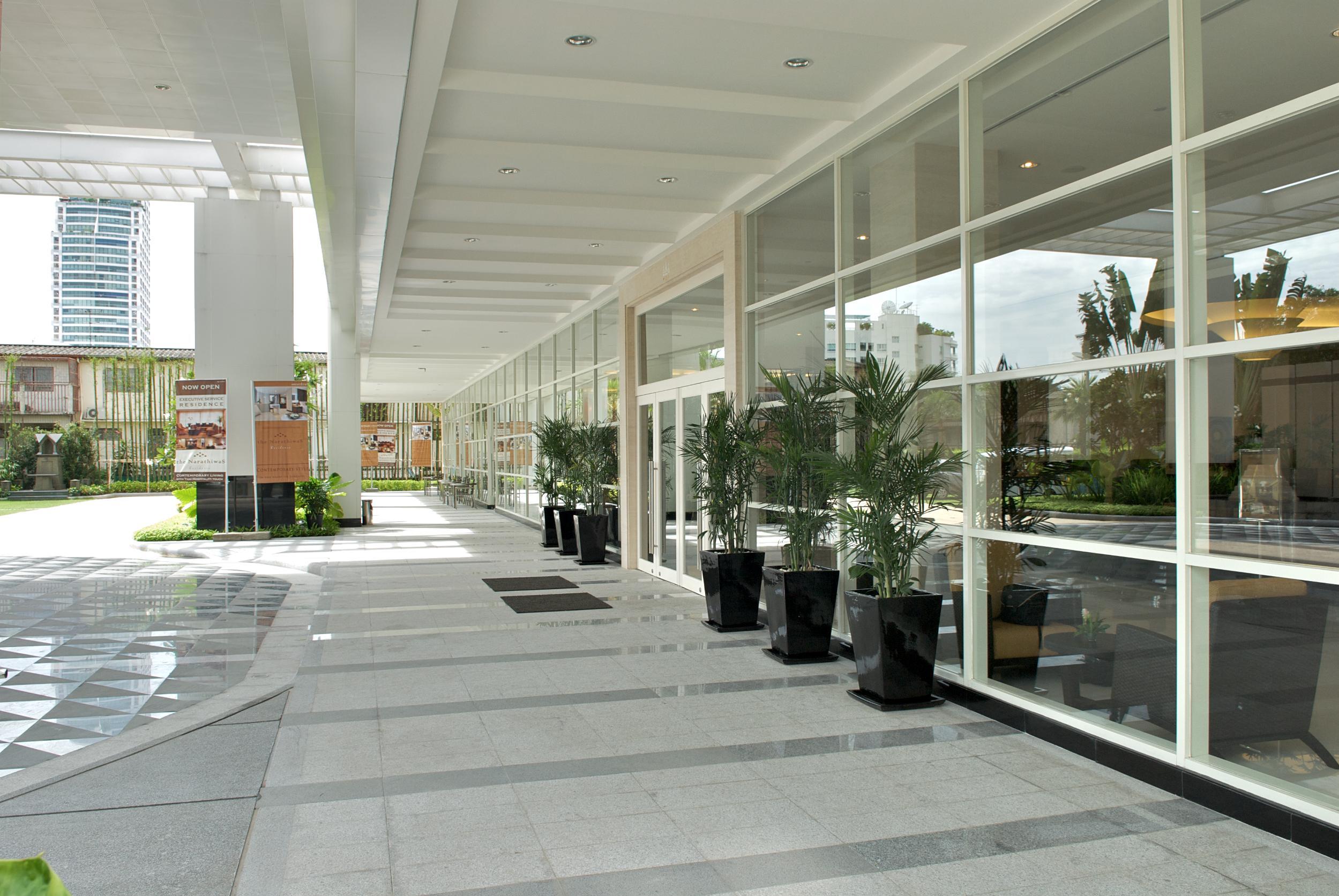 The Narathiwas Hotel & Residence Sathorn Банкок Екстериор снимка