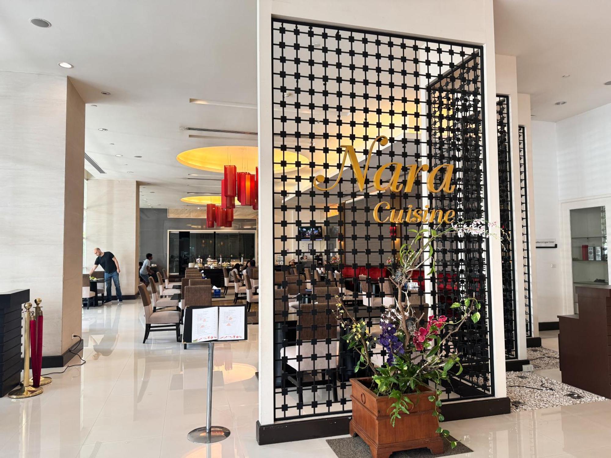 The Narathiwas Hotel & Residence Sathorn Банкок Екстериор снимка