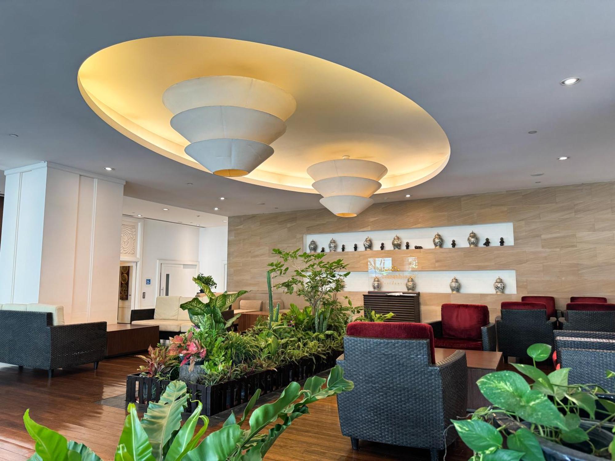 The Narathiwas Hotel & Residence Sathorn Банкок Екстериор снимка