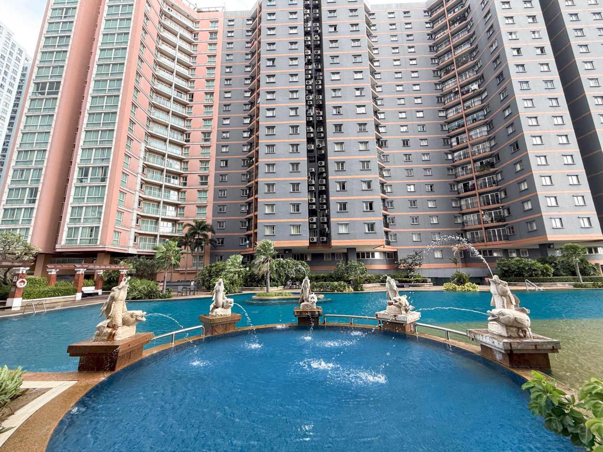 The Narathiwas Hotel & Residence Sathorn Банкок Екстериор снимка