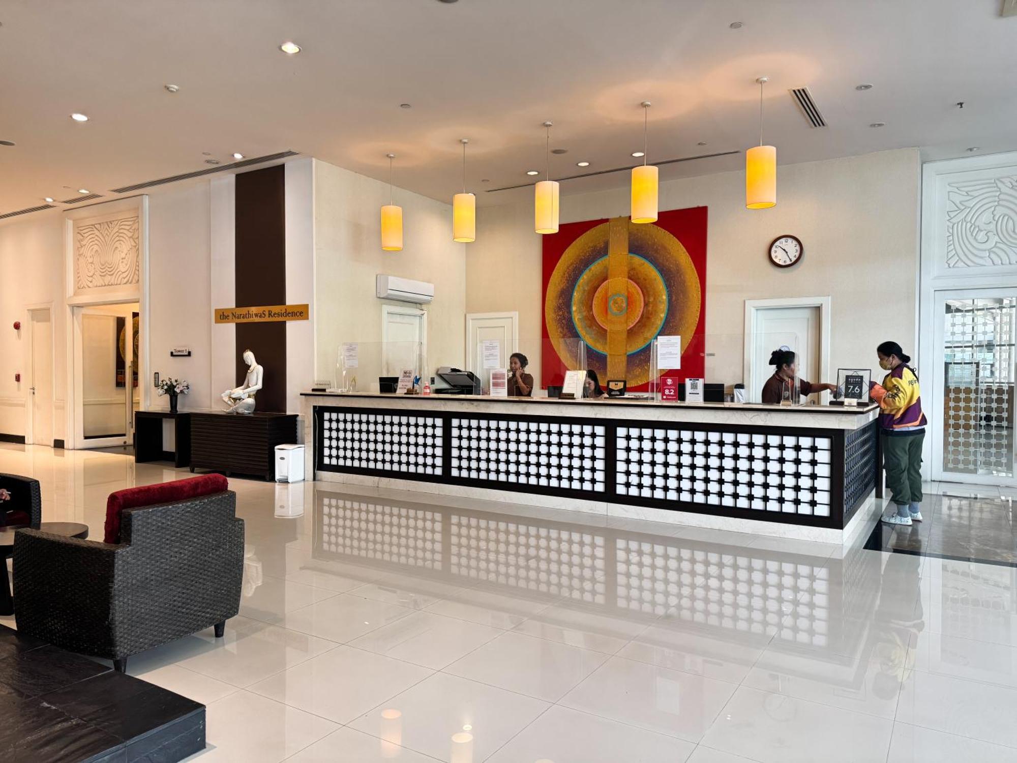 The Narathiwas Hotel & Residence Sathorn Банкок Екстериор снимка