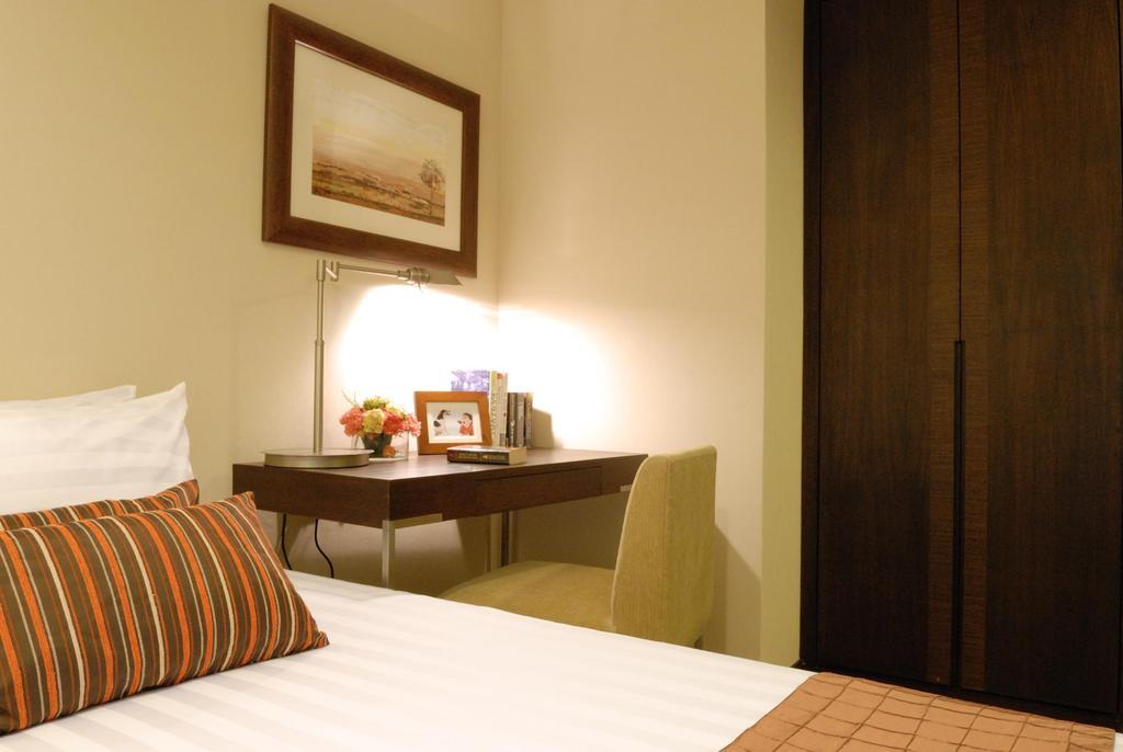 The Narathiwas Hotel & Residence Sathorn Банкок Екстериор снимка