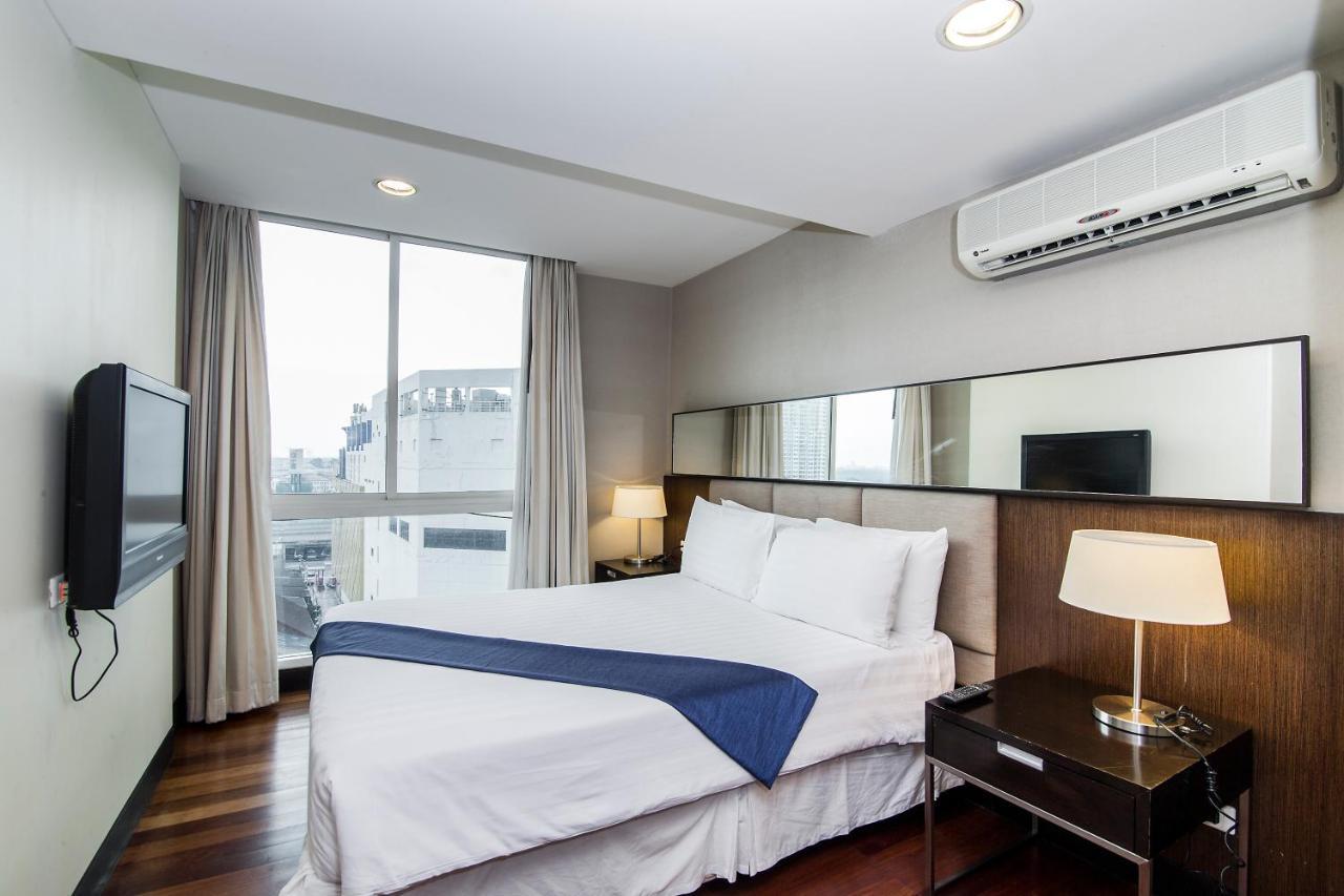The Narathiwas Hotel & Residence Sathorn Банкок Екстериор снимка